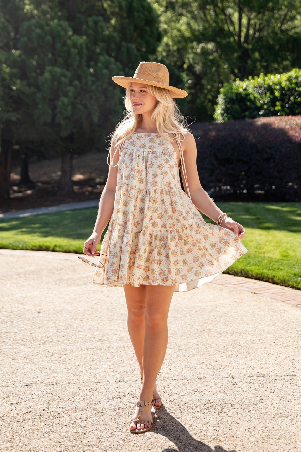 DRESSES
