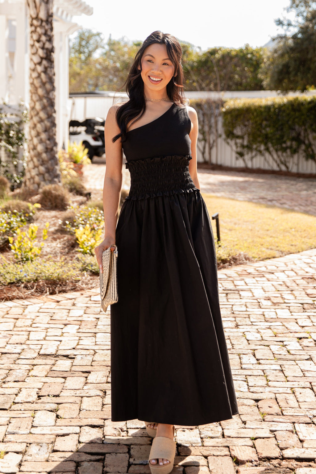 Effortless Glow Black Maxi Dress